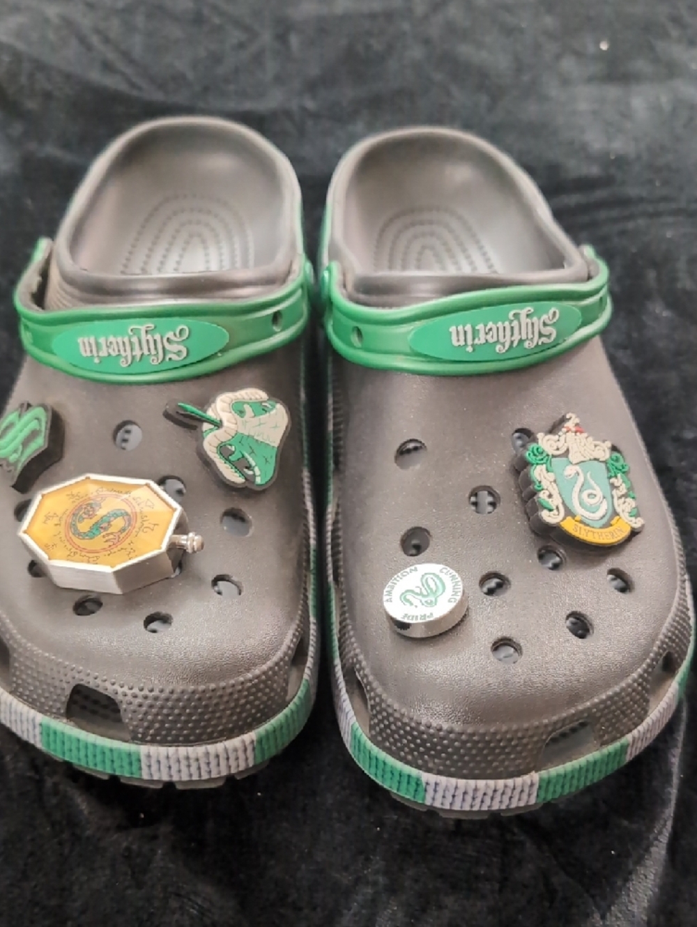 CROCS Men's Gray & Green Slitherin Harry Potter Slip-On Clog - Picture 4 of 4